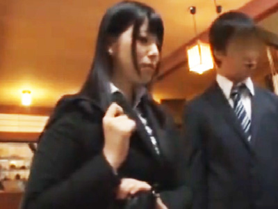 気になっていた部下と出張先の旅館で相部屋になり流れで中出しハメ開始ｗ